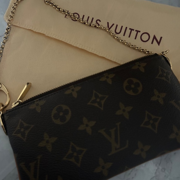 Louis Vuitton LV purse ( great condition ) - Picture 6 of 12